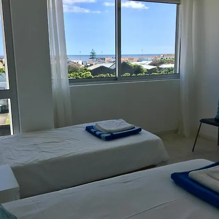 With Sea View In Lagoa Апартаменты *