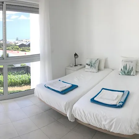 With Sea View In Lagoa Апартаменты